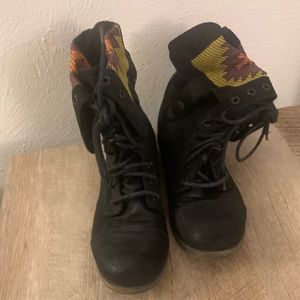 Mossimo booties Size: 8